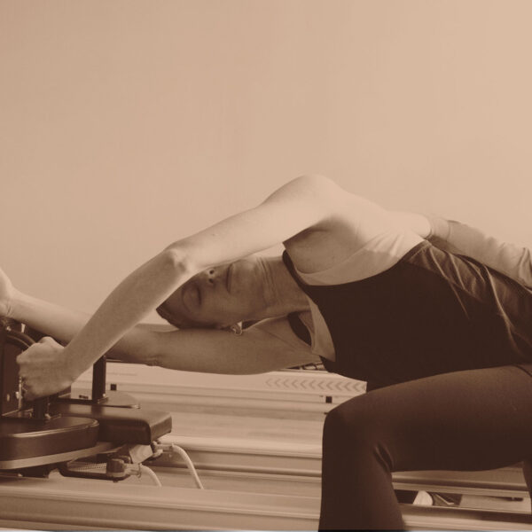 Pilates Studio, spinal rotation